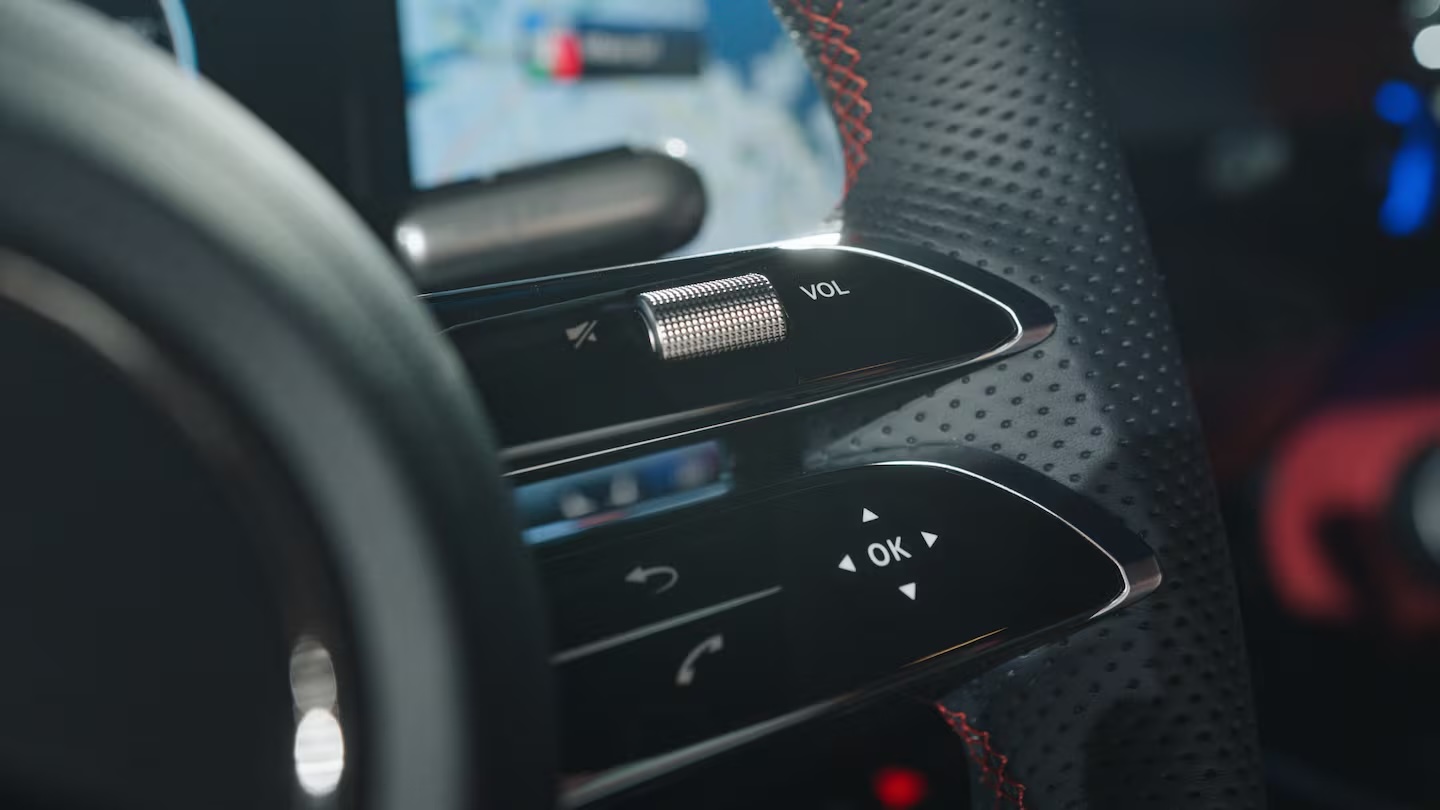 Европейские автопроизводители возвращают физические кнопки из-за требований EuroNCAP