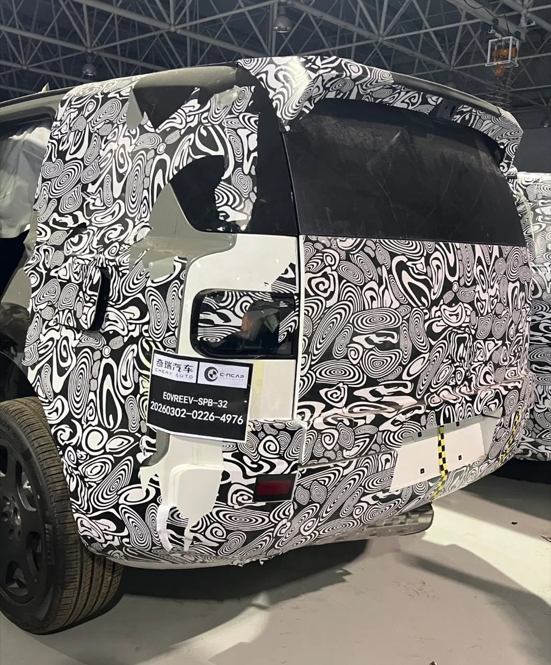 Утекли фото краш-теста нового внедорожника Freelander