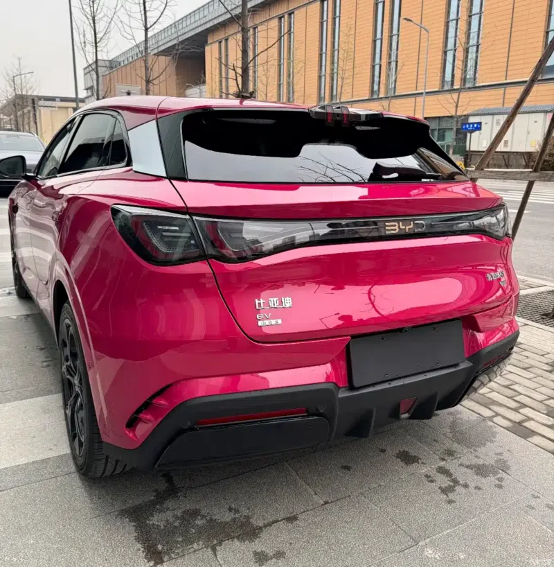 BYD представит обновлённые Seal 06 GT и универсал DM-i 2 апреля