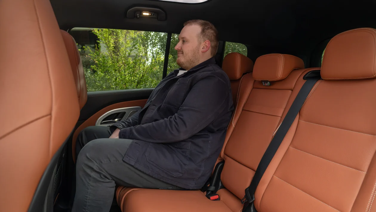 Новый Mercedes GLB Electric 2026 стал крупнее и получил обновлённые технологии