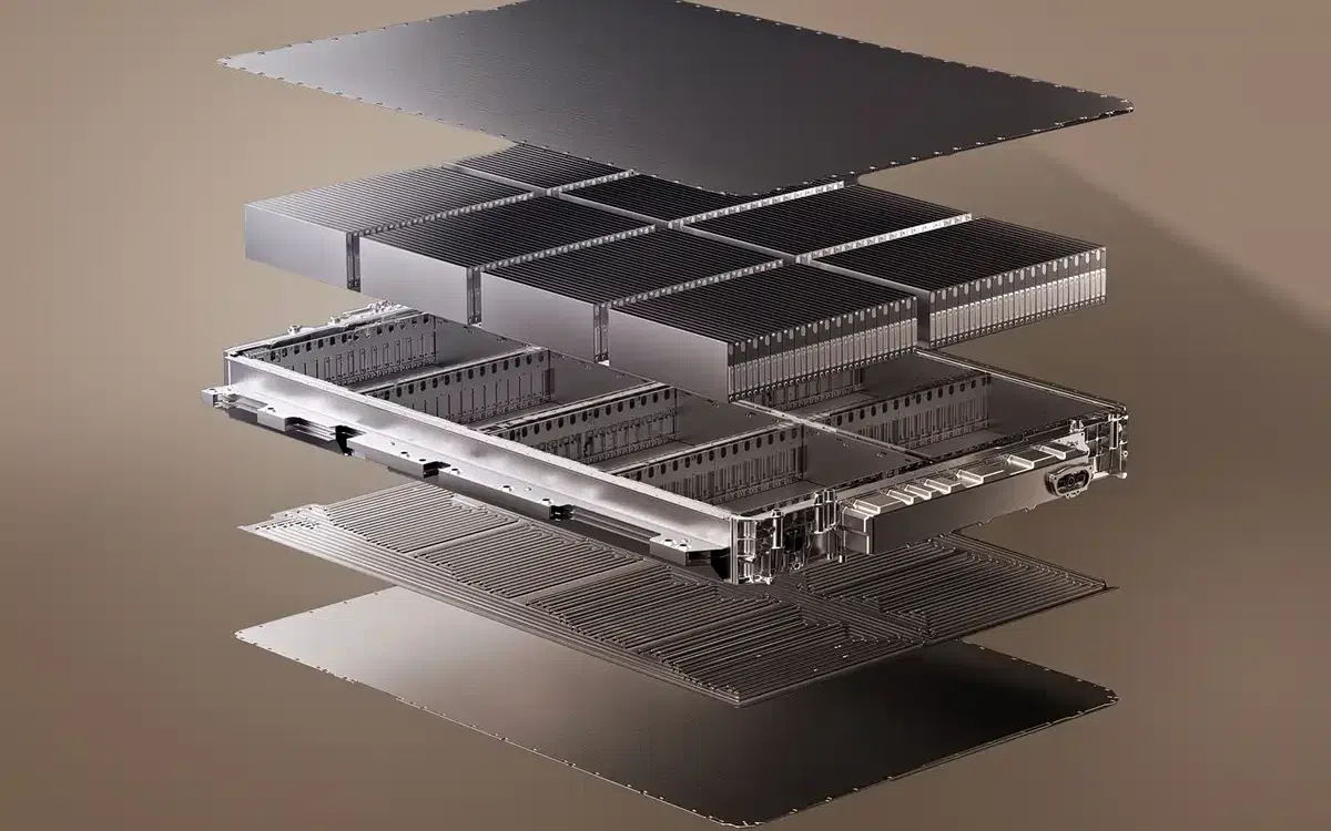 BYD открыла предварительные продажи Denza N9 PHEV Flash Charge Edition с 420 км хода на электричестве