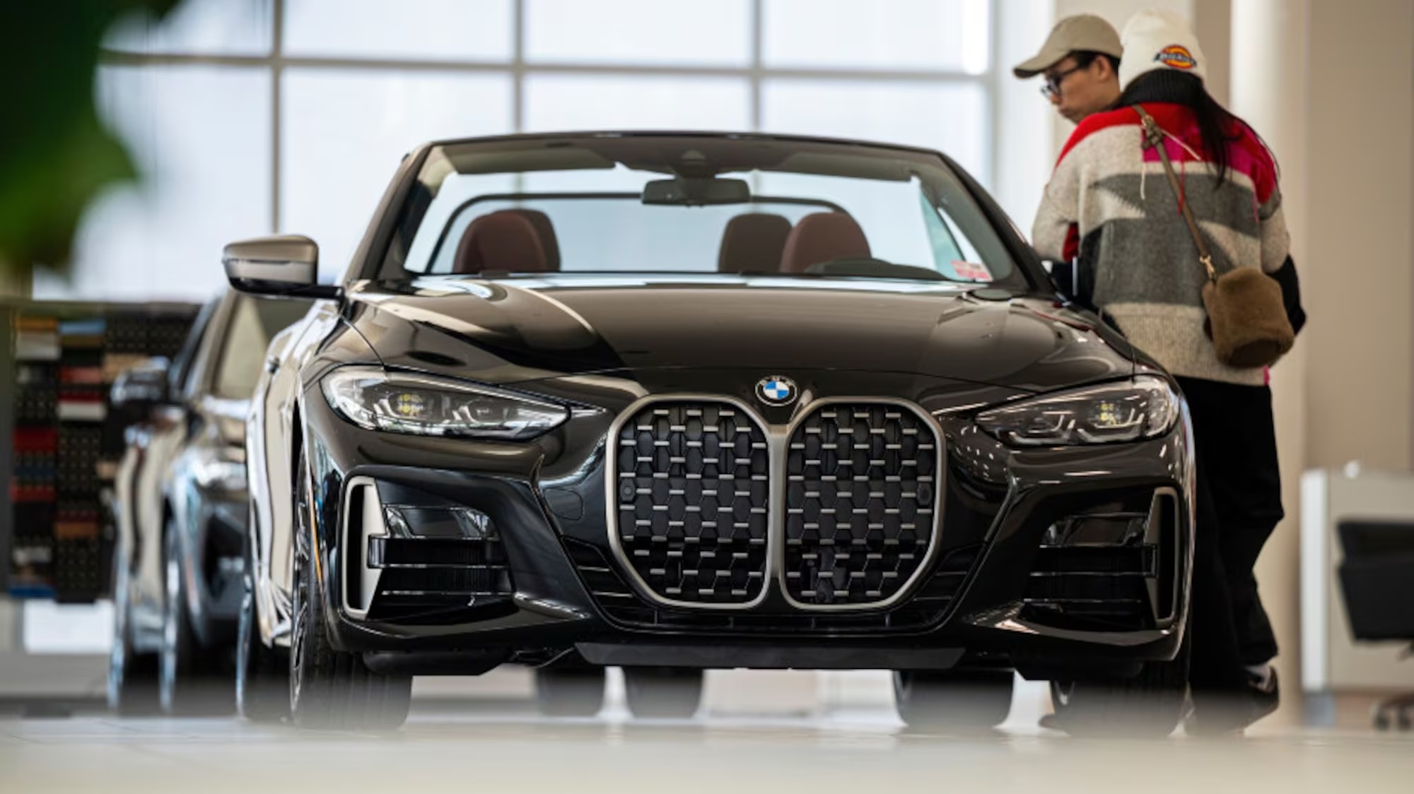 BMW сохранила прогноз на 2026 год несмотря на падение прибыли в первом квартале