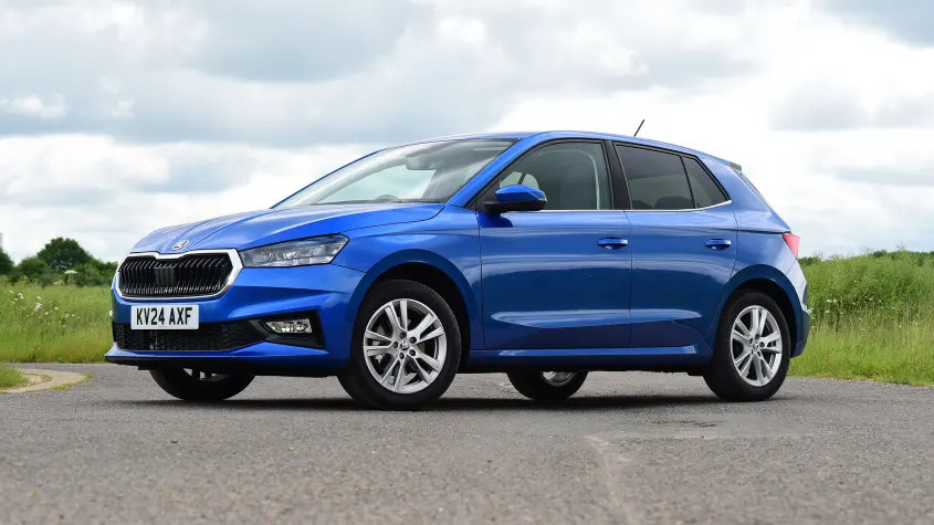 Skoda обновит Fabia и добавит гибридную версию