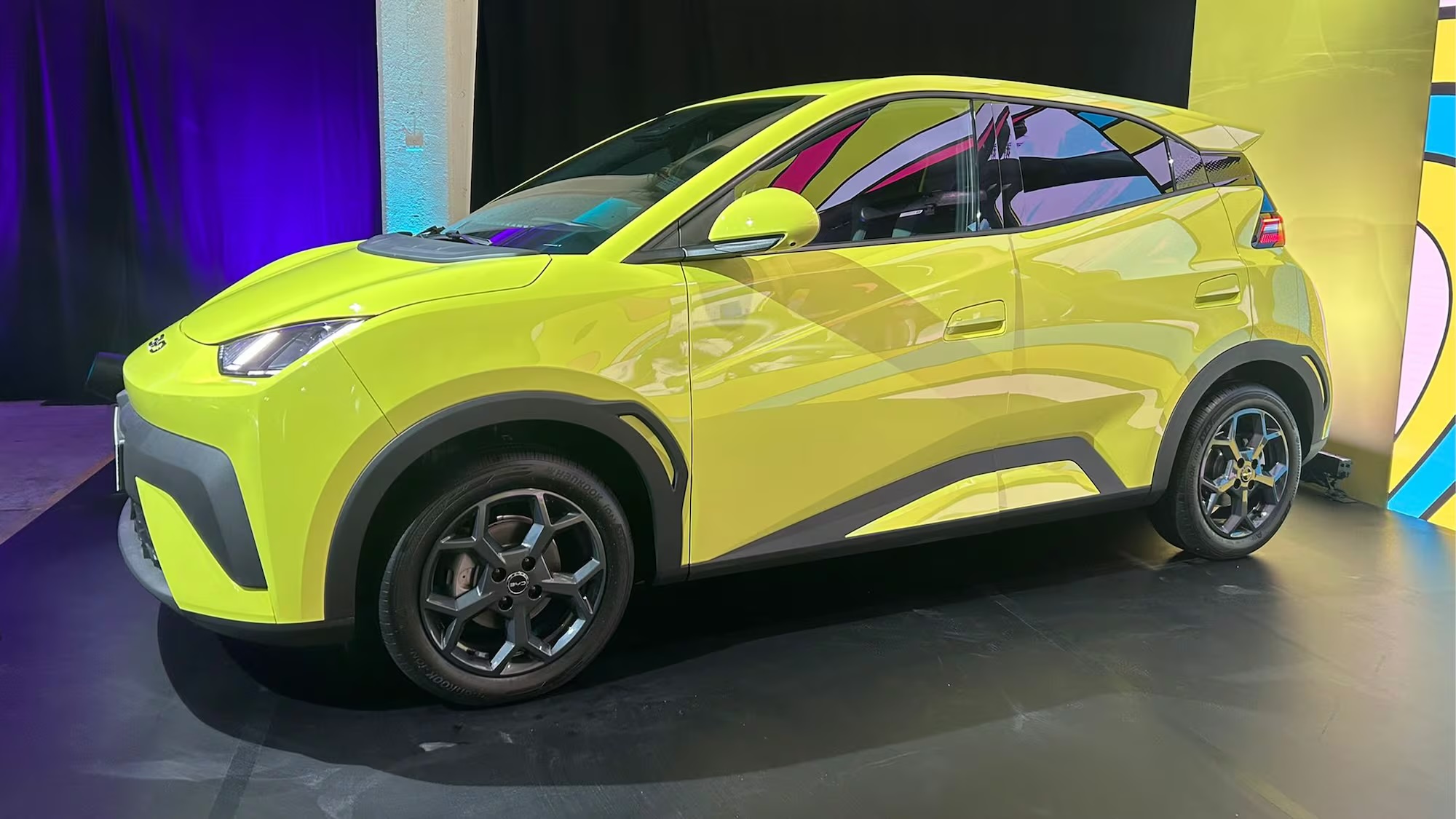 BYD запустит производство в Венгрии к концу 2026 года и смещает фокус на Европу