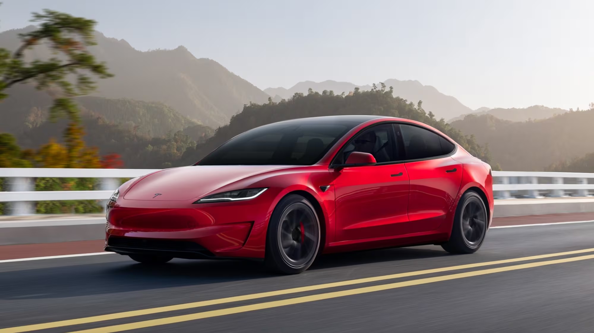 Продажи электромобилей в Европе выросли в июне на 52%, лидируют Tesla Model Y и Model 3