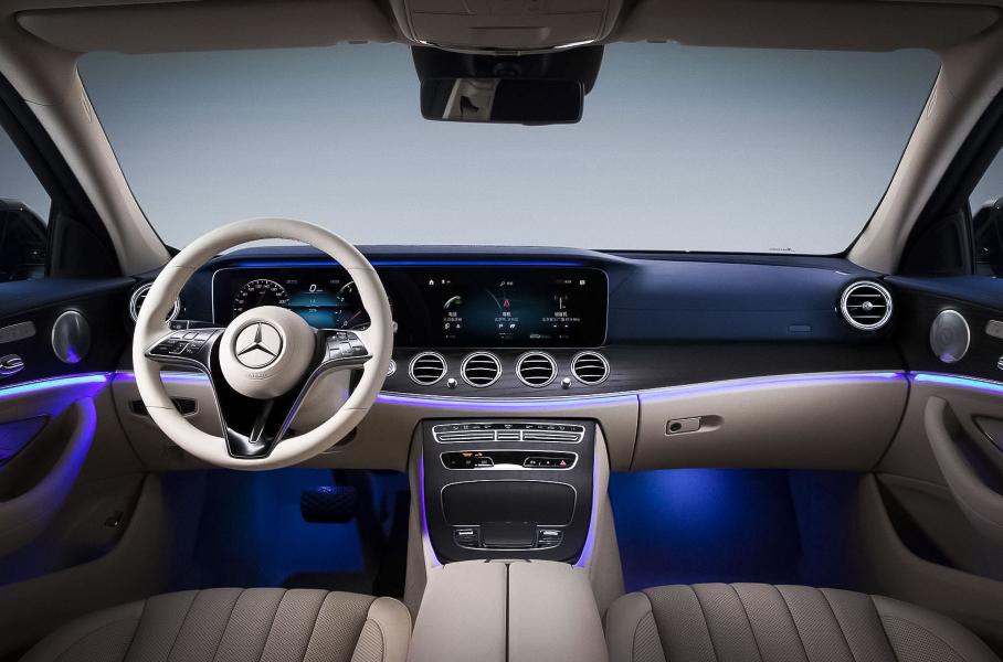 Mercedes-Benz представил длиннобазную версию седана E-Class 2021