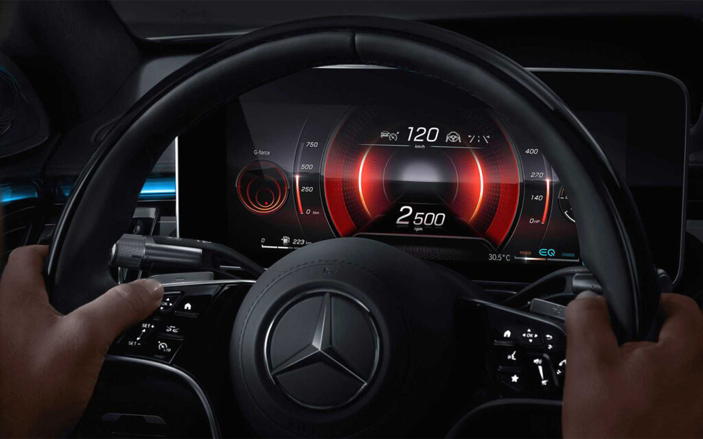 Mercedes-Benz официально показала интерьер S-Class нового поколения