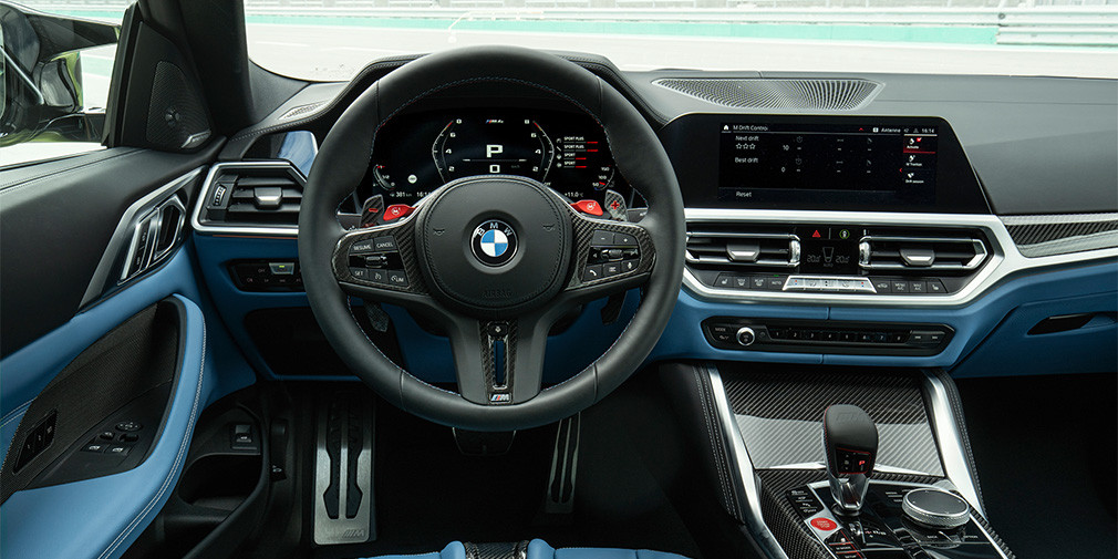Автоконцерн BMW представил новый седан M3 и купе M4