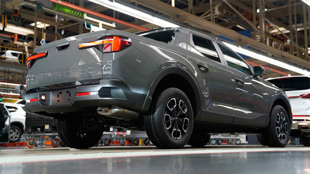 Hyundai запустил серийное производство пикапа Santa Cruz на базе Tucson