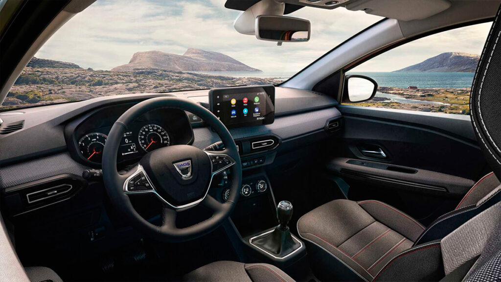 Марка Dacia презентовала новый семиместный универсал Jogger