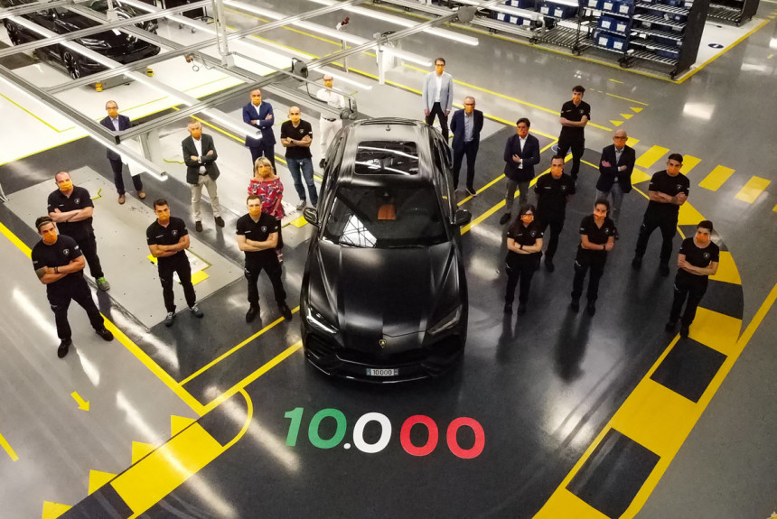 Lamborghini выпустила 10-тысячный кроссовер Urus
