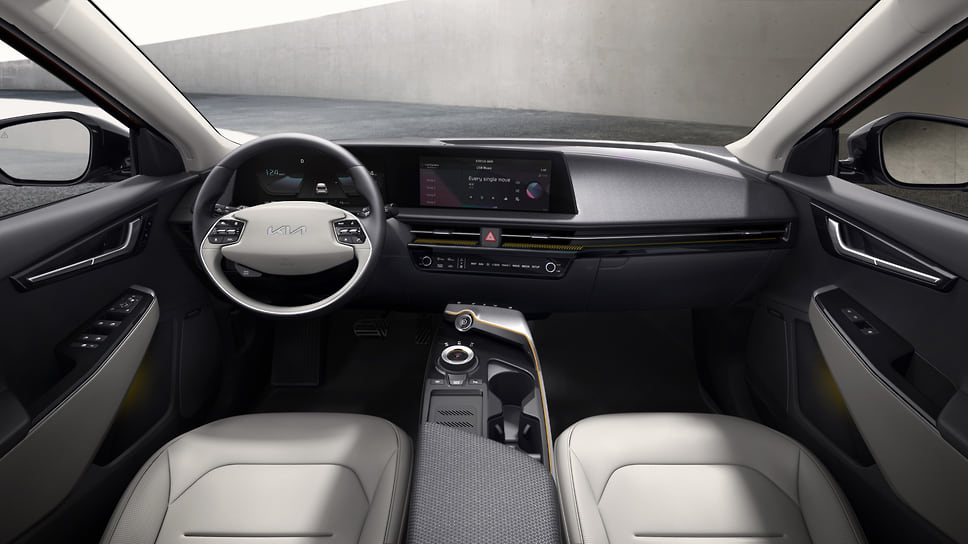 Компания Kia показала свой первый электромобиль EV6 2022 года