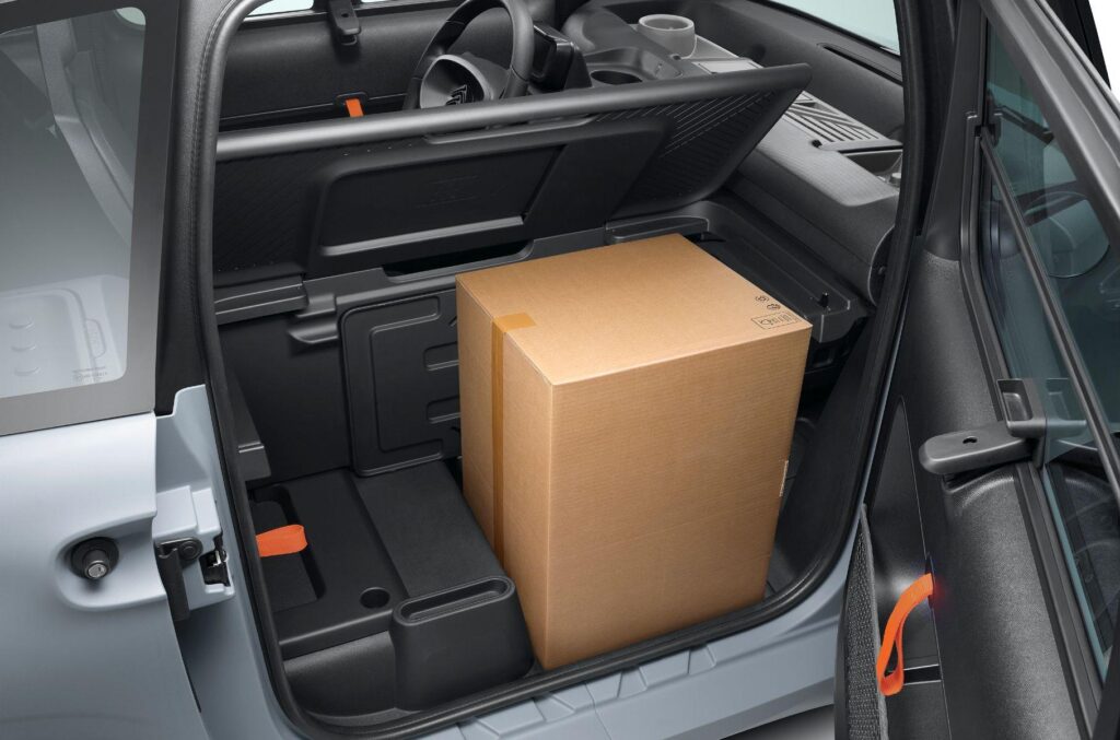 Citroen презентовала новый компактный грузовой фургон My Ami Cargo