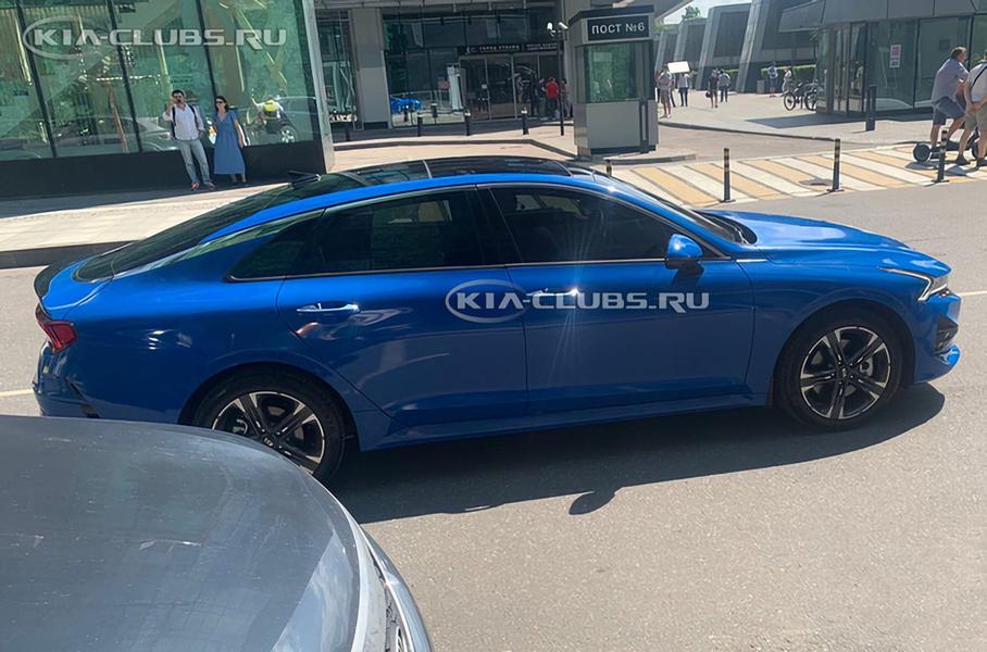 Появились фотографии нового седана Kia Optima для России