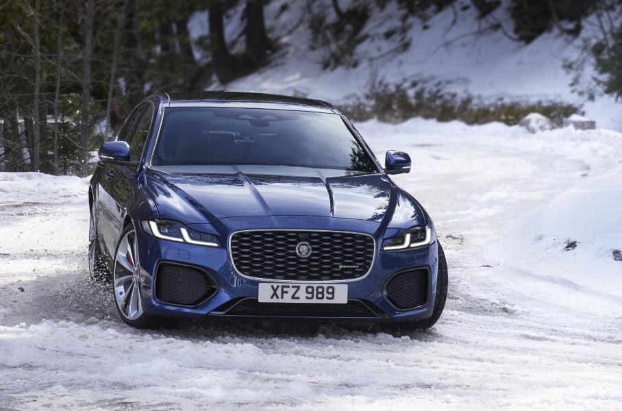 Дилеры Jaguar в России начали прием заказов на обновленный седан XF