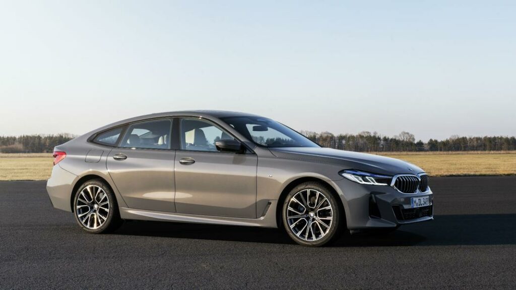 Объявлены российские цены на новый BMW 6-series GT