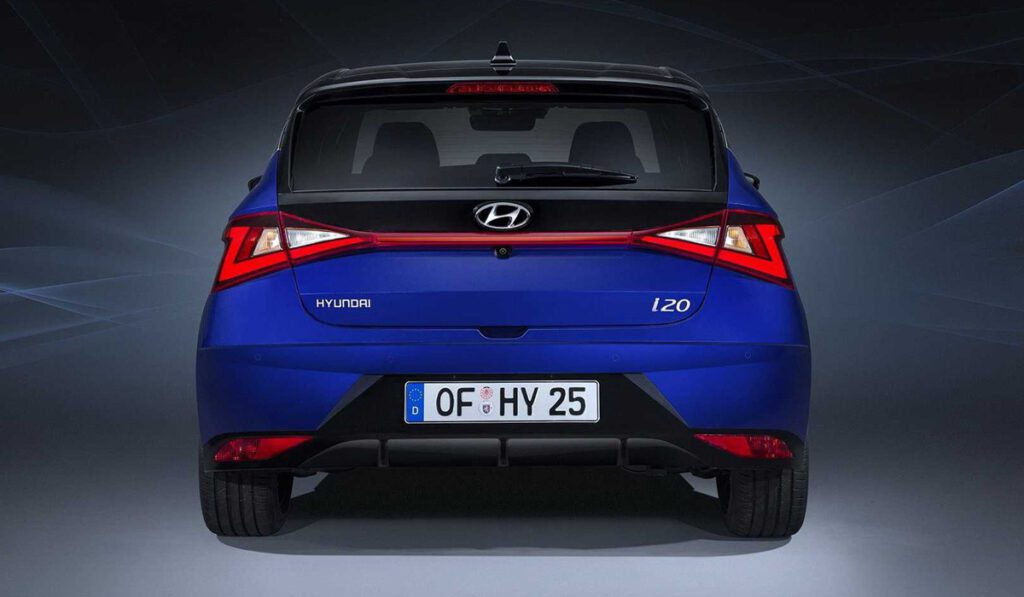 Опубликованы первые фотографии нового Hyundai i20