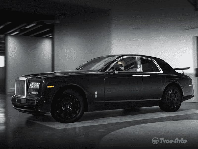 Первые официальные фото прототипа внедорожника Rolls-Royce опубликованы в сети