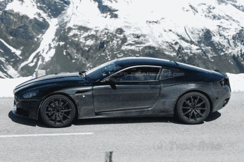 Aston Martin DB11 вывели на тестирование в заснеженные горы