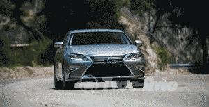 В США представлены новые версии Lexus ES 300h и ES 350