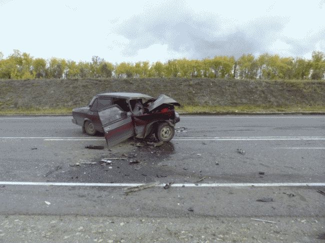 В Самарской области на трассе М-5 в ДТП погиб водитель "семерки"