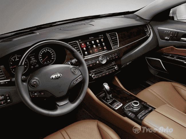 Kia в России начала продажи обновленного седана Quoris