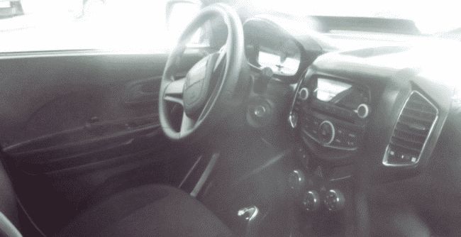 Вторая генерация Chevrolet NIVA "засветилась" на новых шпионских фото