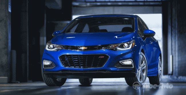 Chevrolet назвал стоимость нового седана Cruze 2016
