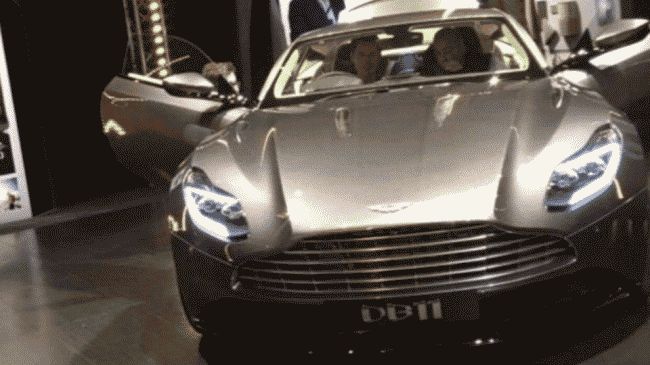 Новые фото суперкара Aston Martin DB11 опубликованы в Сети
