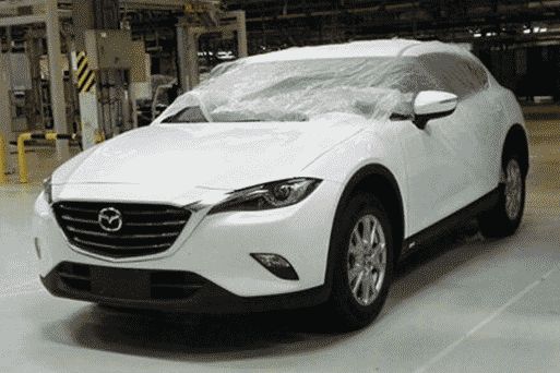 Внешность кроссовера Mazda CX-4 рассекречена на "живых" фото