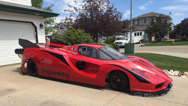 Канадец продал Corvette, чтобы купить реактивные двигатели для псевдо-Ferrari