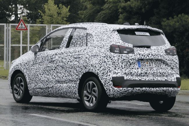 Opel опубликовал тизер нового "Crossland X" 