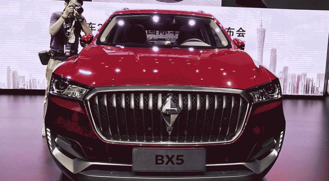 В Гуанчжоу дебютировал второй кроссовер Borgward - BX7 