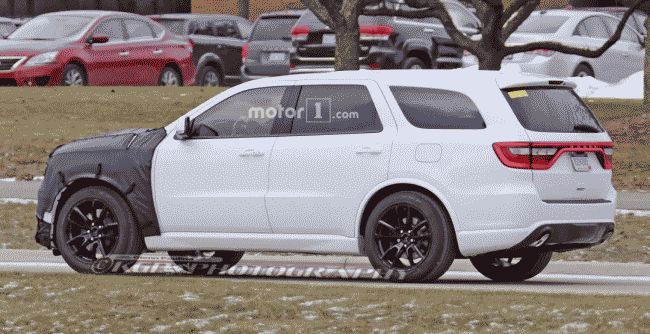 Dodge Durango SRT с двигателем Hellcat впервые заметили на тестах