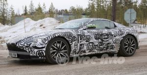 "Заряженное" купе Aston Martin DB11 впервые вывели на тесты