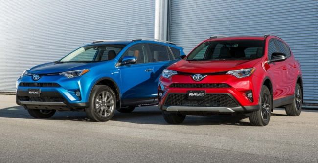 Toyota снизила цены в России на несколько моделей