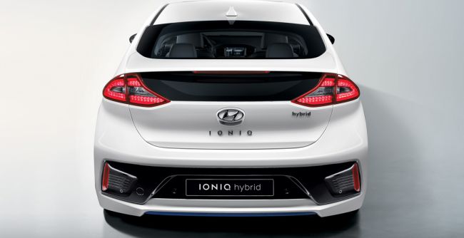 Гибридный Hyundai Ioniq поступит в продажу летом 2017 года