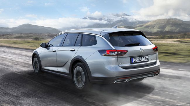 Opel рассекретил вседорожный универсал Insignia Country Tourer нового поколения