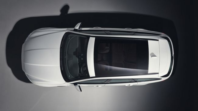 Jaguar анонсировала новый универсал XF Sportbrake первым тизером