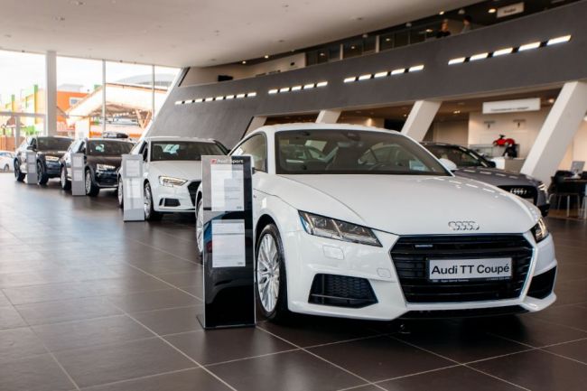 В Тюмени открыли дилерский центр Audi в стиле концепции «Терминал»