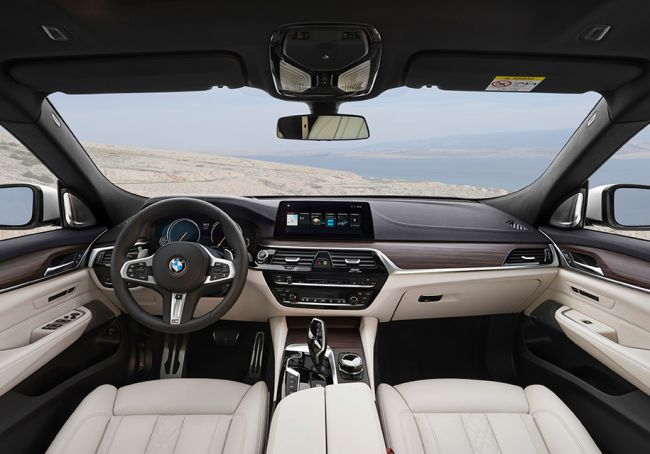 Компания BMW объявила цены для России на новый хэтчбек 6-Series GT