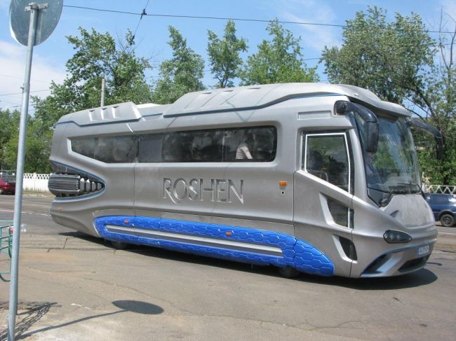 Видео: В Украине создали новый автобус с космическим дизайном 