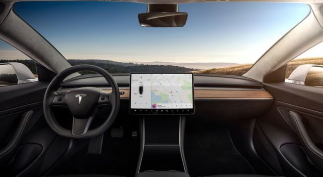 Tesla Model 3 обойдется покупателям в 35-44 тысячи долларов‍