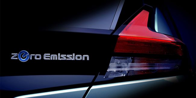 Nissan в сентябре представит электрокар "Leaf" нового поколения