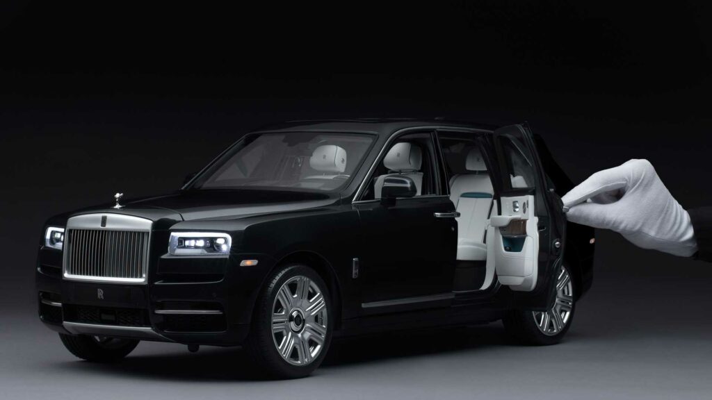 Компания Rolls-Royce анонсировала дорогущий игрушечный Cullinan