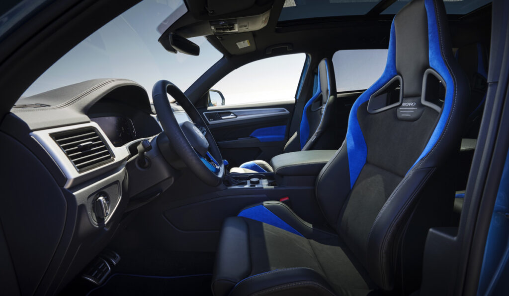 Volkswagen показала новый кроссовер Atlas Cross Sport GT с двигателем от Golf R